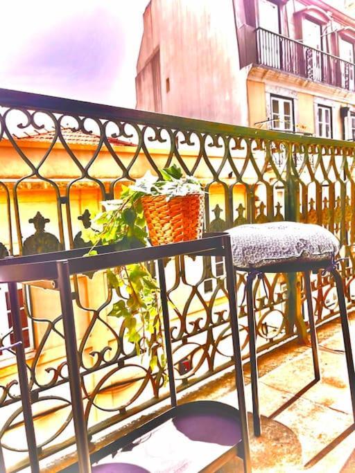 Charming Flat In Chiado-lisbon Lejlighed Lisboa